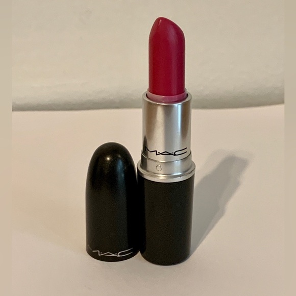 MAC Girl About Town Amplified Lipstick Hot Pink RARE Like NEW Discontinued - Picture 4 of 9